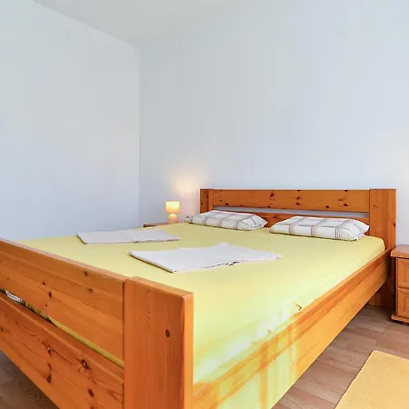 Stefko 2071 Apartment Fazana